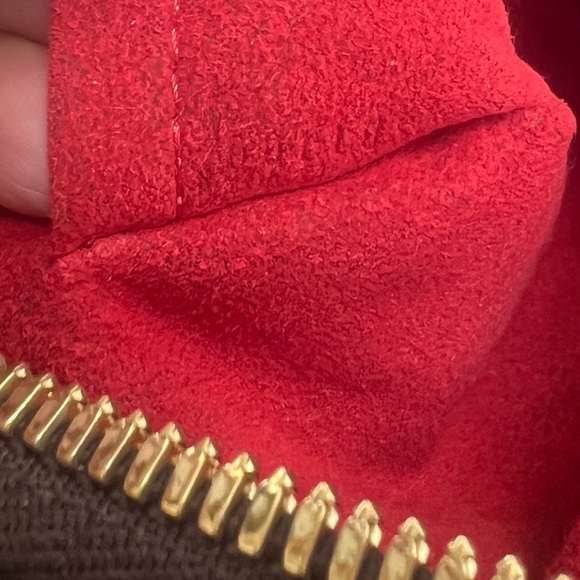 Gorgeous Authentic Louis Vuitton Trevi PM - Picture 15 of 17